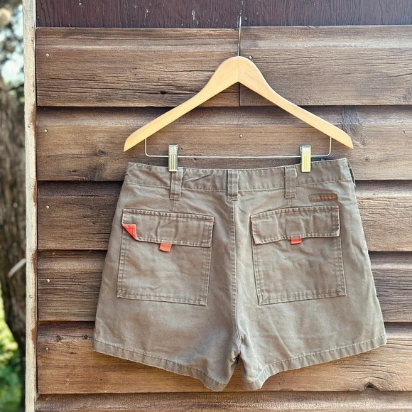 Vintage b.u.m. equipment khaki shorts -  W16 - no tag - Picture 3 of 5
